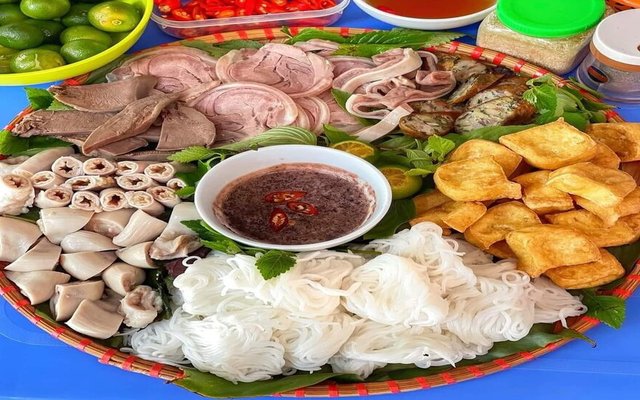 Bún Đậu Mẹt Đoàn Minh - Nem Nướng Nha Trang - Nguyễn Chánh