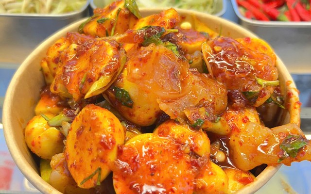 Bếp Chú Đen - Chân Gà Sốt Thái & Trà Sữa