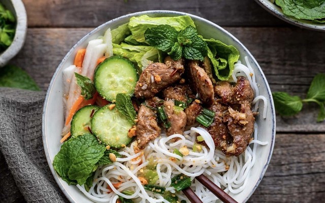 Cơm, Bún & Giải Khát Minh Nhật - Đường NA10