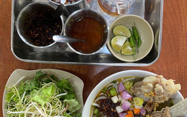 Bún Bò Sài Gòn - 331 Lê Quảng Chí