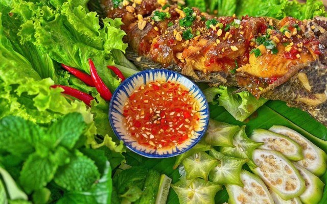 Cá Lóc Quay HOÀNG GIA - Thống Nhất