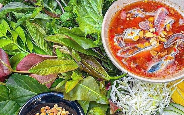 Bếp Nhà Kem 2 - Gỏi Cá Trích Huỳnh Thùy Linh - 191 Lê Thanh Nghị