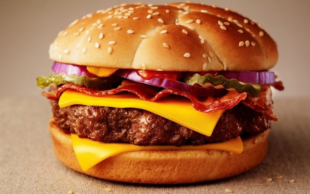 Gourmet Burger - Phan Đình Phùng