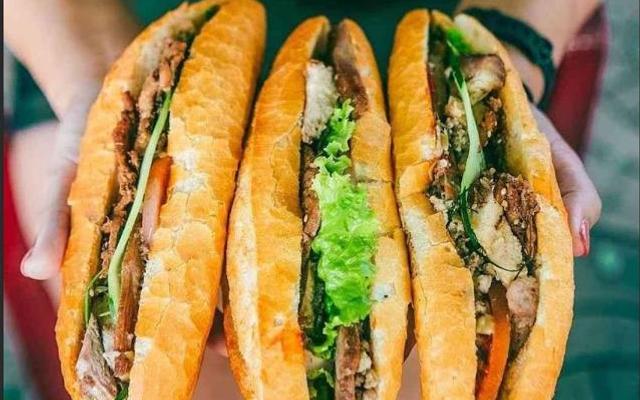 Tiệm Bánh Mì Út My - 11 Lê Hữu Trác