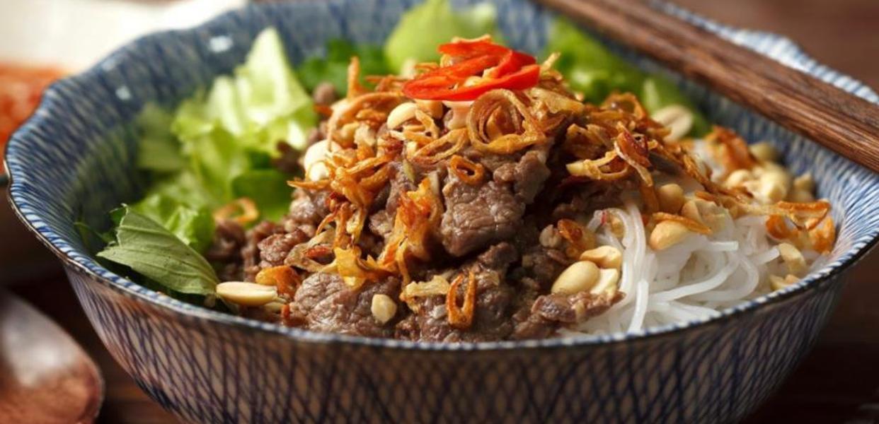 AQua Quán - Bún Trộn, Nem Nướng & Nước Ép