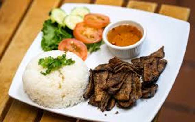 Kimbap và Cơm Bò Nướng Hàn Quốc