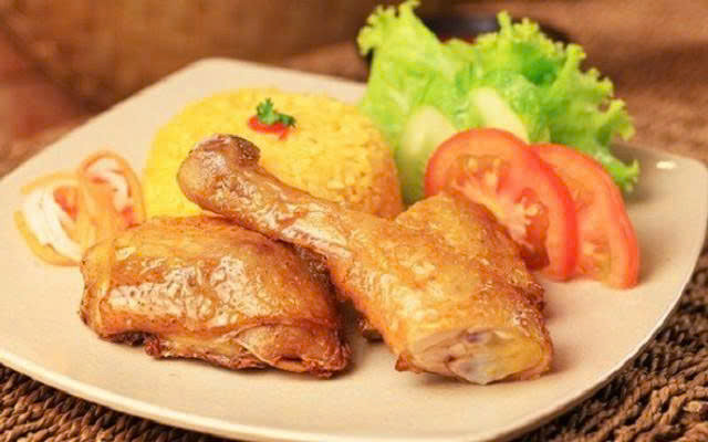 Cơm Gà Ta Phương Anh - Huỳnh Văn Luỹ