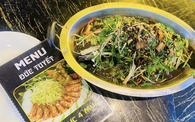 Bia Lẩu Đức Tuyết - 8 Bà Triệu