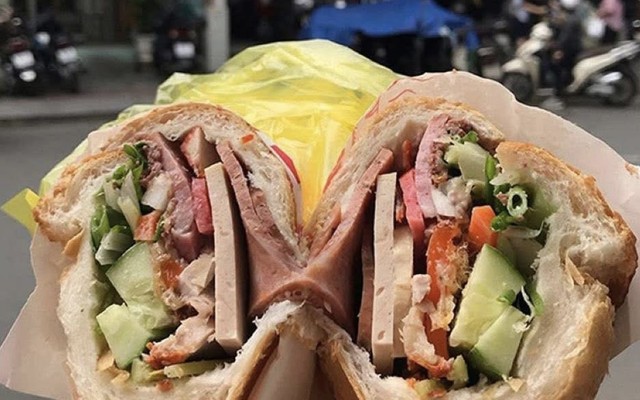 Bánh Mì Sài Gòn - Anh Tú - 272 Hàng Kênh