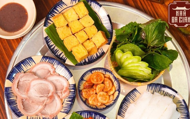Nhà Ba Gian - Bún Đậu Lên Mâm & Bún Chả - 432 Phan Huy Ích