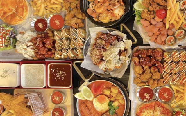 Ăn Vặt Chú Cường - 66 Hoàng Văn Thụ