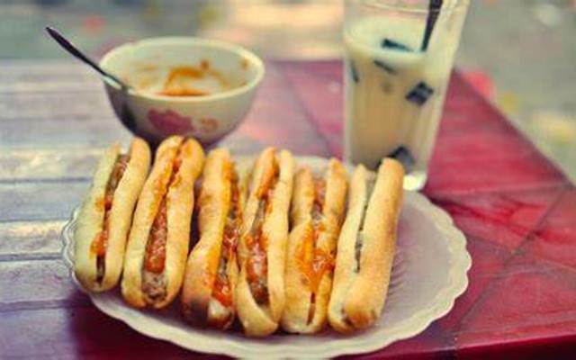 Bánh Mì Que Hải Phòng - Nguyễn Bá Loan