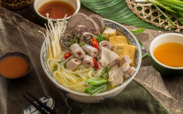 Quán 20 - Bún Lòng & Lẩu Tôm Cua Bầu - Đặng Văn Ngữ