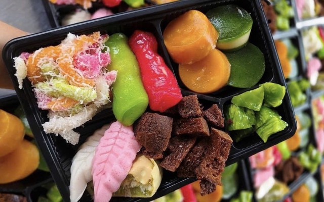 Tiệm Bánh Miền Tây - 69 Nguyễn Biểu