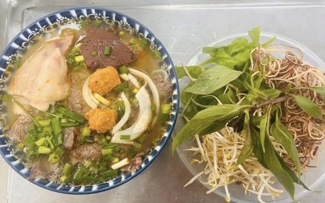Bún Bò Huế 34 - Lê Lợi