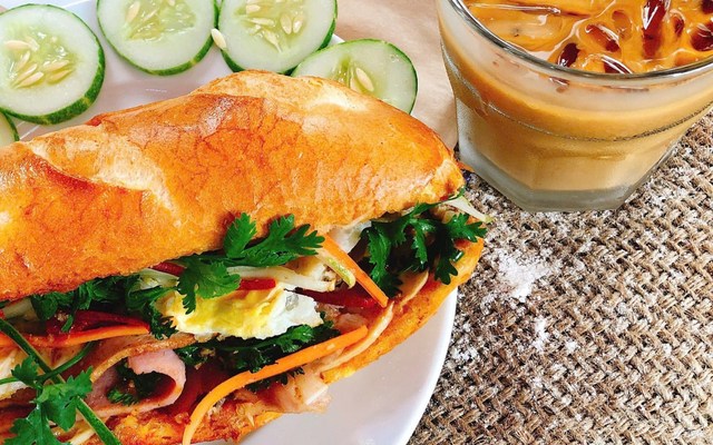 Bánh Mì Ông Toàn - Nhà Bè