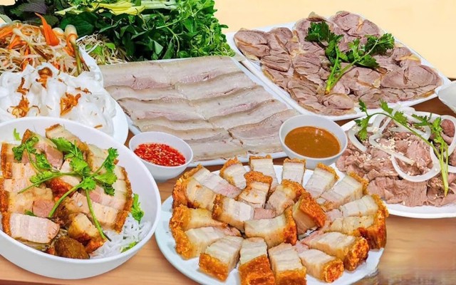 Hoàng Anh - Bánh Cuốn Thịt Heo