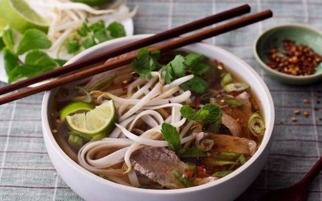 Phở Bò, Cơm Rang & Mì Xào - Quang Phất