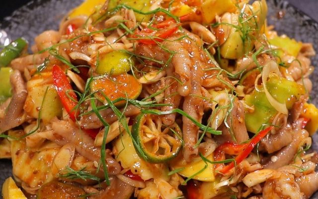 Tiệm Cô Thắm - Chân Gà Rút Xương, Bánh Tráng & Trà Sữa