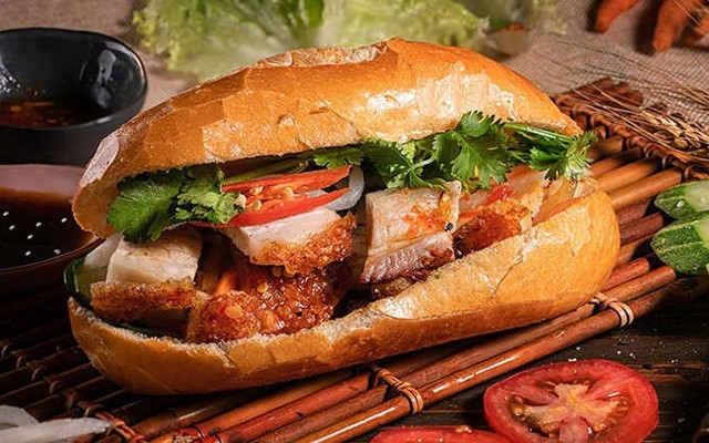 Tiệm Quay Bạch Đằng - Bánh Mì & Heo Quay - Chi Nhánh 2 Thủ Dầu Một