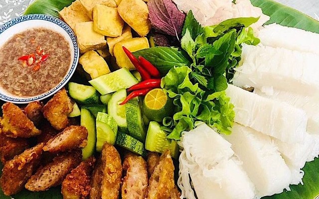 Bún Đậu Mắm Tôm Cô Hoa - 25 Ấu Triệu