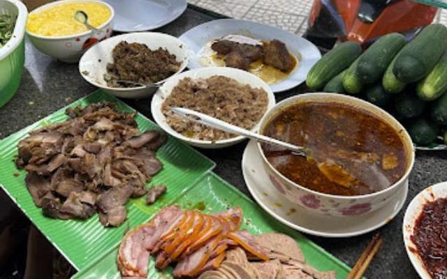 Bánh Mì Thành Quân - 203 Lê Thánh Tông