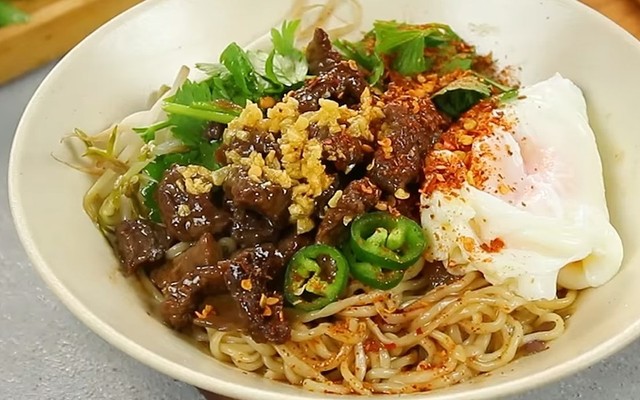 Thế Giới Mì Trộn - Sư Vạn Hạnh