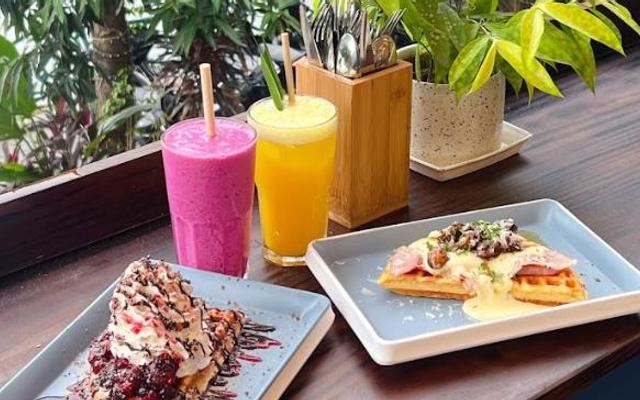 The Waffle House - Từ Hoa