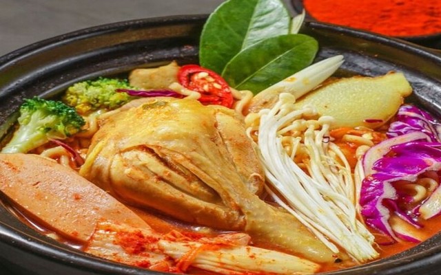 Ăn Vặt Maruko - Mỳ Cay , Nem Nướng & Bánh Mì Chảo - 64 Tây Mỗ