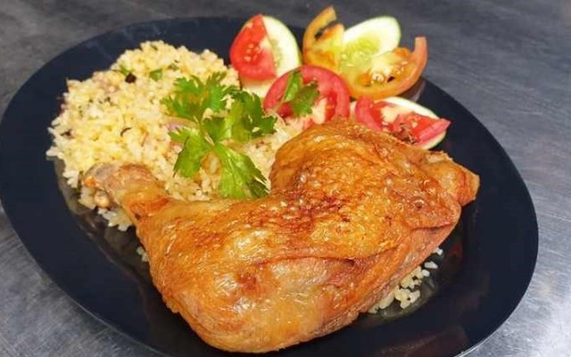 Cường Phát 8 - Cơm Chiên Gà Xối Mỡ - 135 Tăng Nhơn Phú