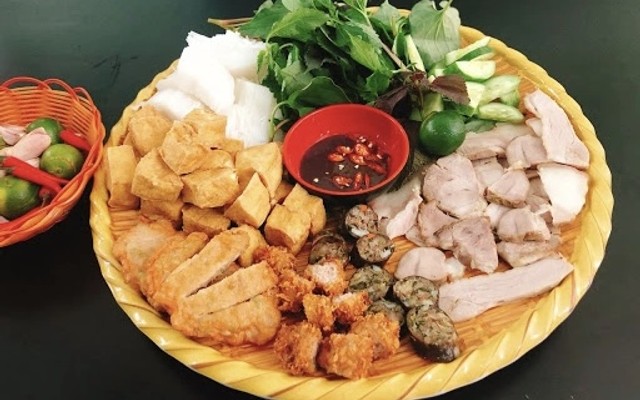 Trang - Bún Đậu Mắm Tôm - 317 Thiên Lôi