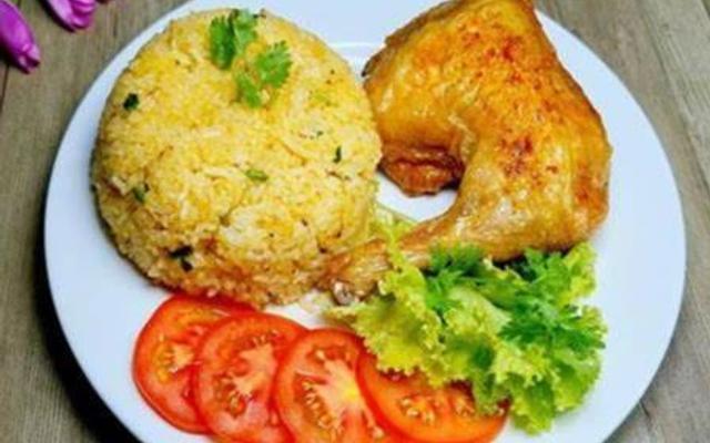 Cơm Chiên Gà Xối Mỡ Bảo Hân - 121 Cách Mạng Tháng Tám