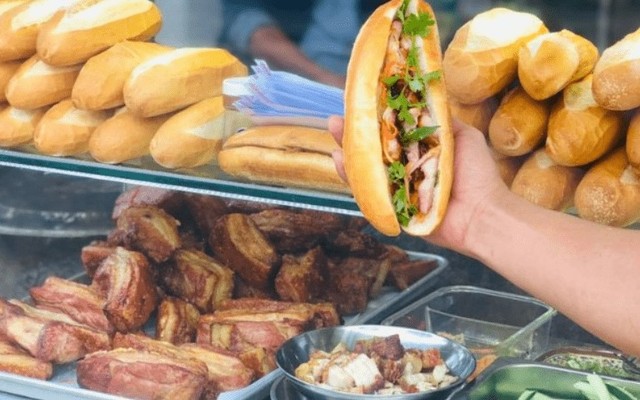 Bánh Mì Heo Nướng Lu An - 43 Dũng Sĩ Thanh Khê