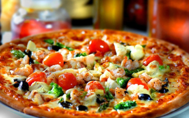 Pizza, Trà Sữa & Burger Râu Két