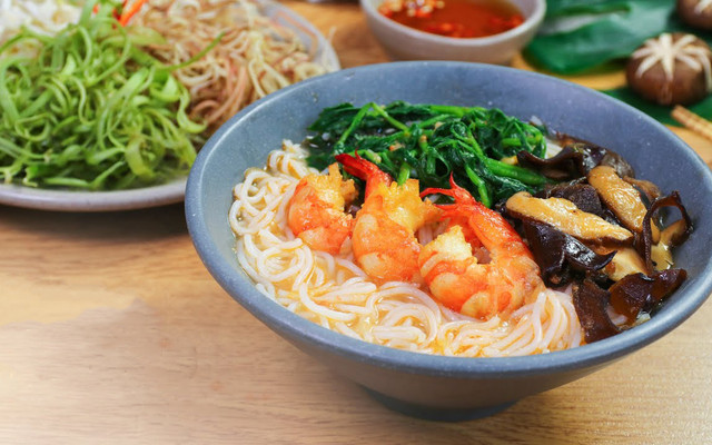 Huyền Móm - Bún Tôm, Sườn & Chả Cá - Tô Hiệu