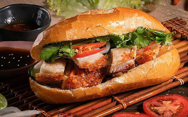 Bánh Mì Heo Quay Thi Thi