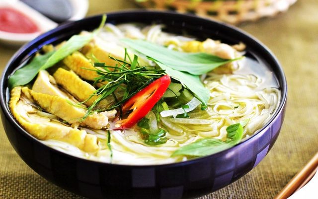 Bếp Cô Chu - Phở Gà Trộn & Xôi Xéo Gà - Trần Phú