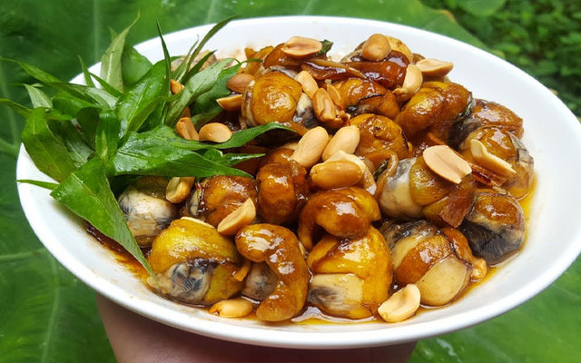 Ăn Vặt Nhà Gấu - 10/8 Mạc Thị Bưởi