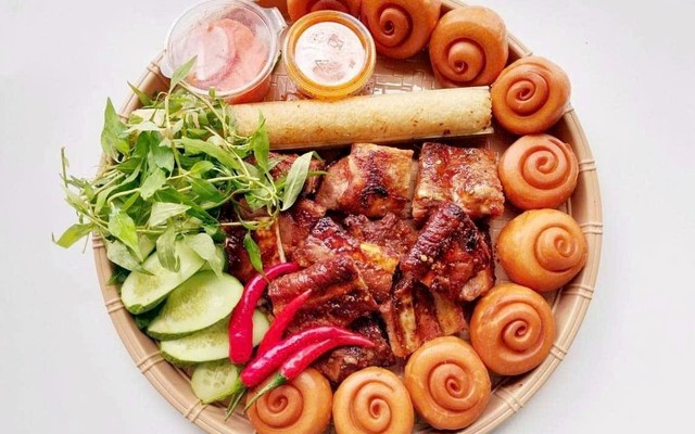 Gà Nướng Cơm Lam Tây Nguyên Xanh - 267 Đường 1A