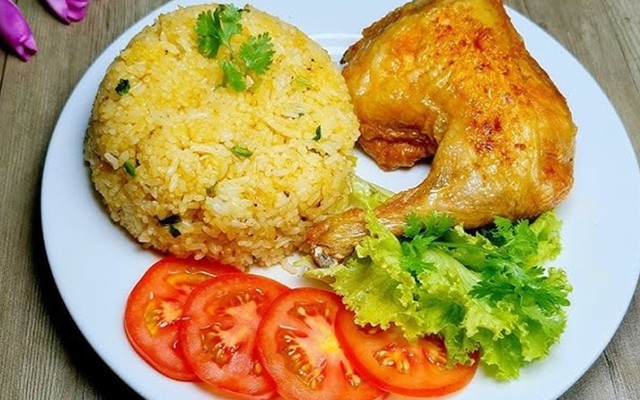 Cơm A Chính - Trần Phú