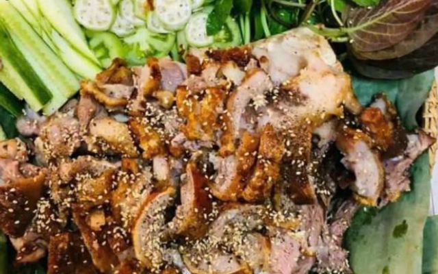 Cơm Gà & Má Heo Nường Giòn Da - Thiên Phúc - Đường 28