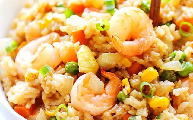 Tiệm Ăn Út Shyn - Nguyễn Thần Hiến