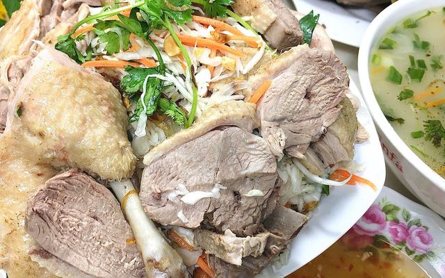 Cháo & Gỏi Vịt Thu Bờm - 30 Âu Dương Lân