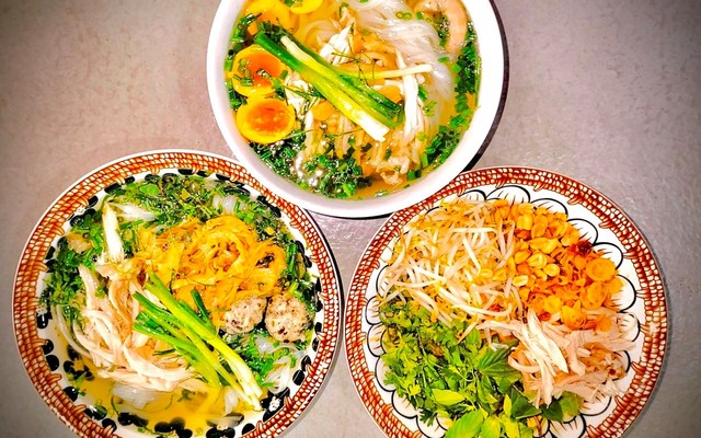 Phở Gà Phố Cổ - Bình Than