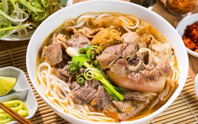 Bún Bò Huế Hoàng Phong - Trà Sữa & Ăn Vặt - Hoàng Hoa Thám