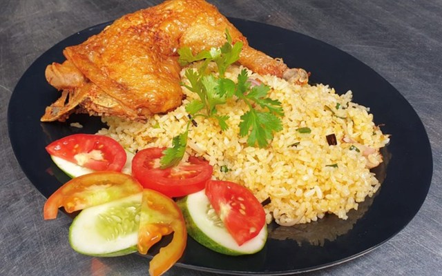 TIỆM NHÀ MỠ - CƠM CHIÊN & CƠM VĂN PHÒNG