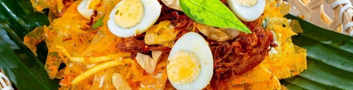 CHIN - Bánh Tráng Trộn & Cá Viên Chiên