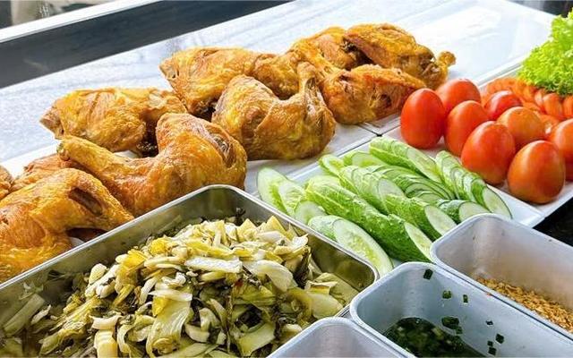 Cơm Gà, Xôi Gà & Cơm Xá Xíu - Những Chàng Trai - Lê Văn Khương