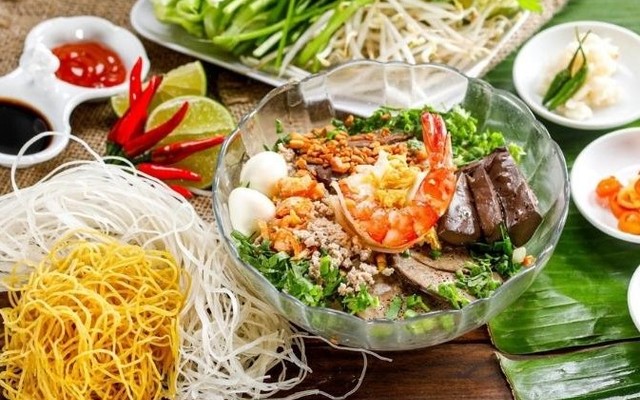 Hủ Tiếu Nam Vang, Mì & Nui Bò Hải Sản - Anh Tuấn