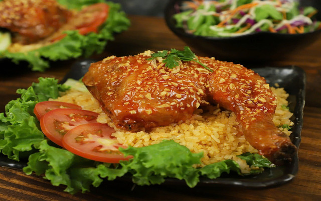 Cơm Gà Mắm Tỏi & Mì Trộn Sốt Ú Ụ - Dương Quảng Hàm